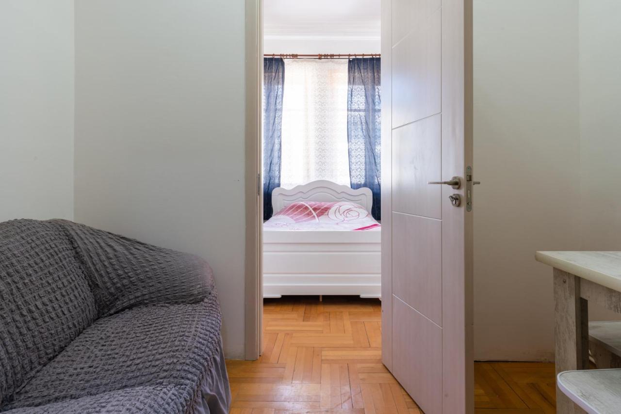 Center 4 You Hotel Tbilisi ภายนอก รูปภาพ
