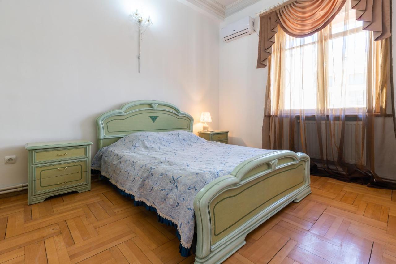Center 4 You Hotel Tbilisi ภายนอก รูปภาพ