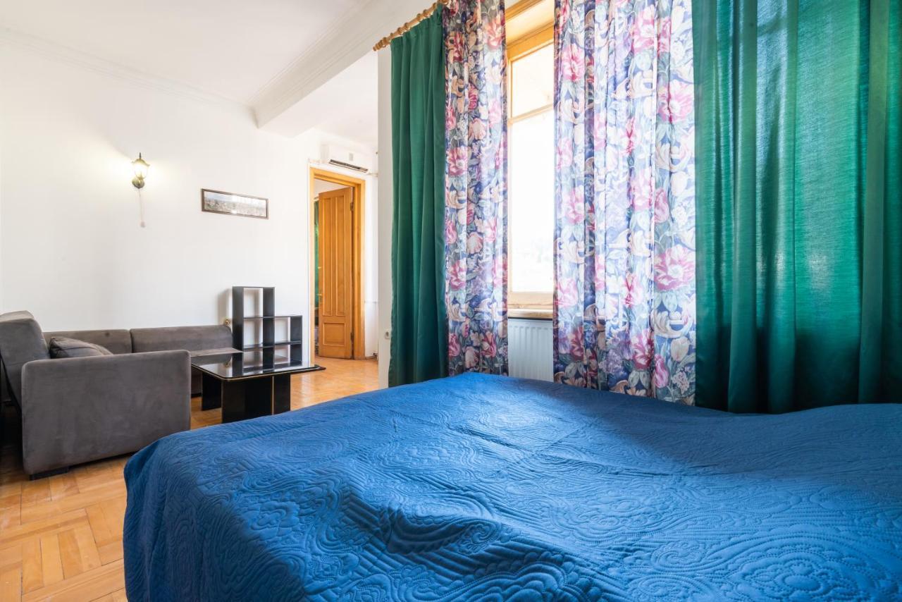 Center 4 You Hotel Tbilisi ภายนอก รูปภาพ