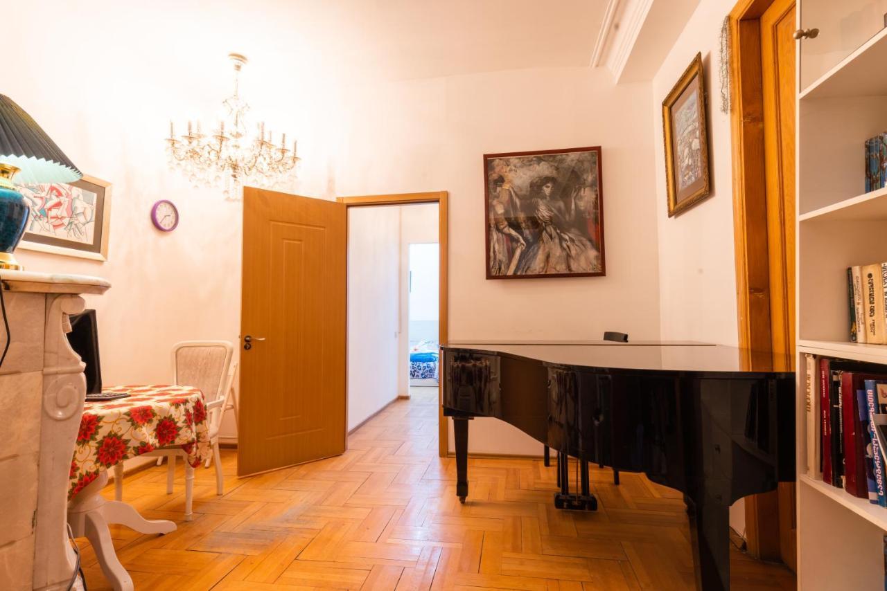 Center 4 You Hotel Tbilisi ภายนอก รูปภาพ